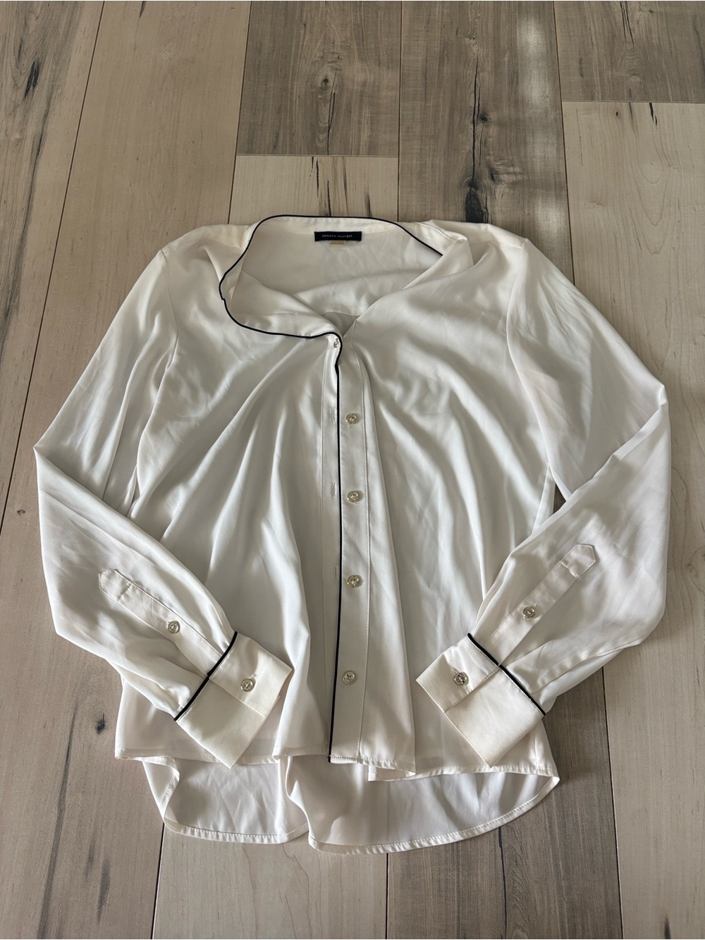 Tommy Hilfiger Women's White Button-Down Blouse with Black Piping